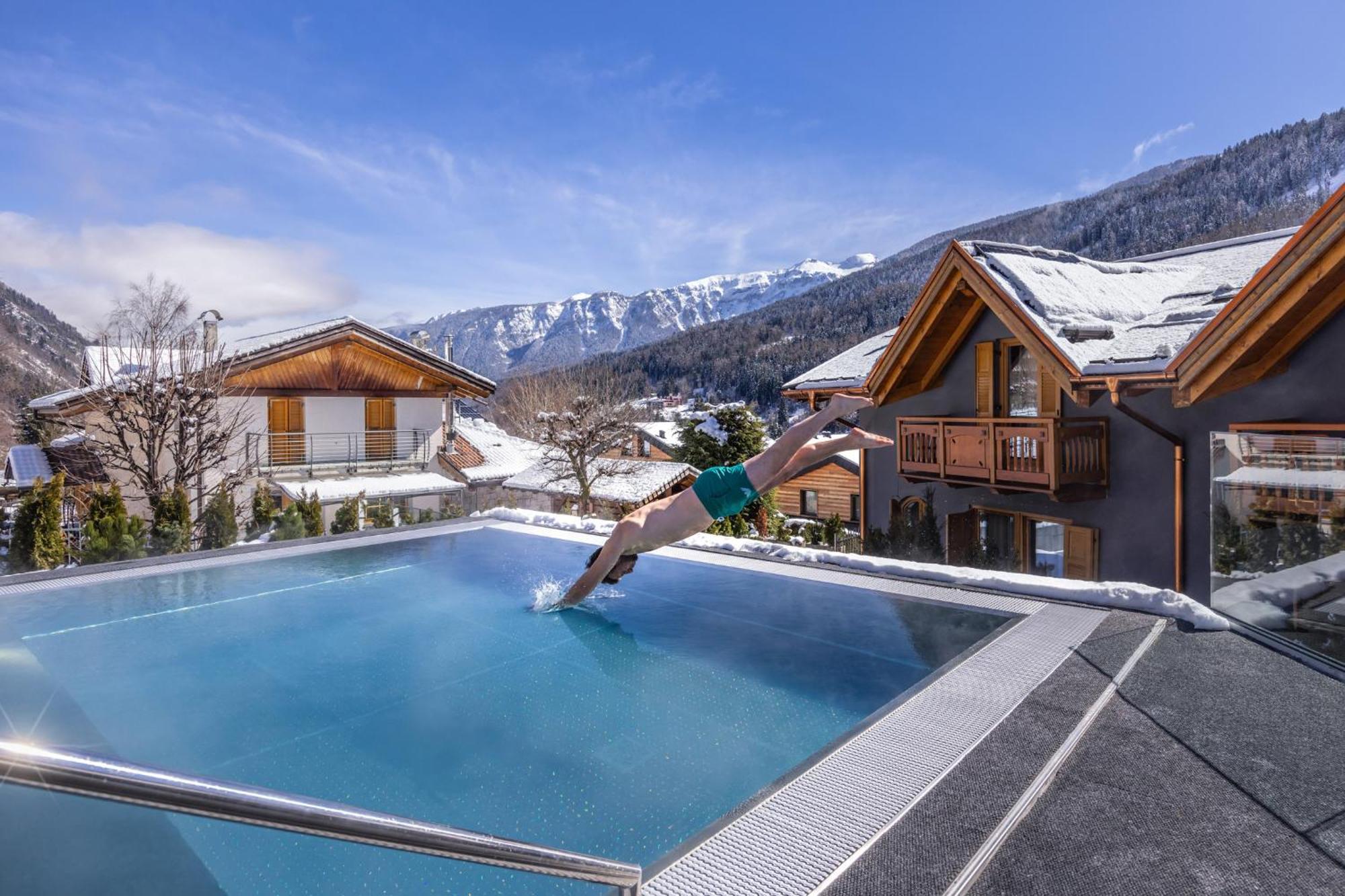 Hotel Ravelli Luxury Spa Медзана Екстериор снимка