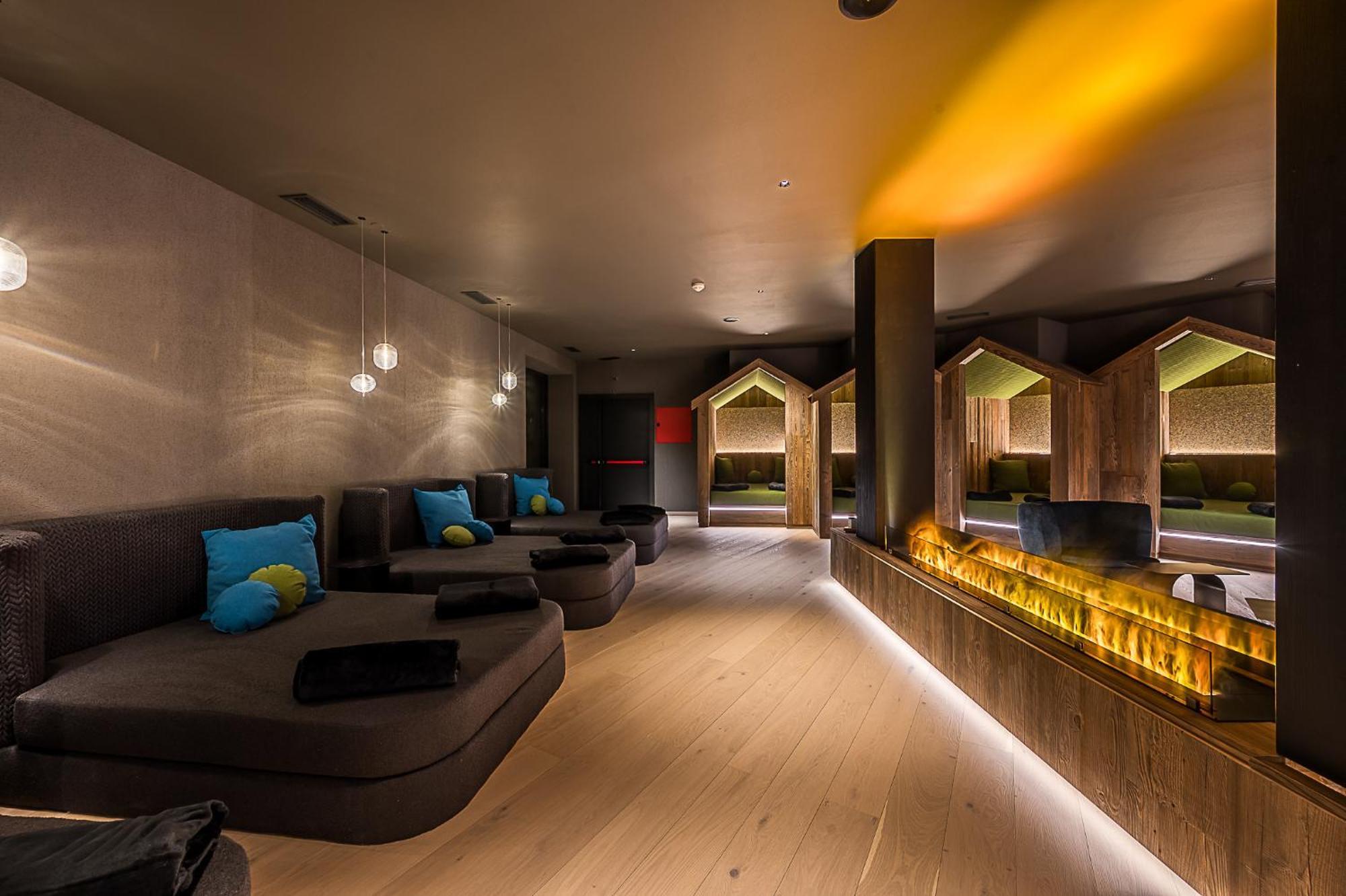 Hotel Ravelli Luxury Spa Медзана Екстериор снимка